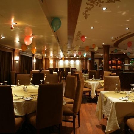 Nile Cruise 3 Nights From Aswan To Luxor Every Friday, Monday And Wednesday With Tours エクステリア 写真